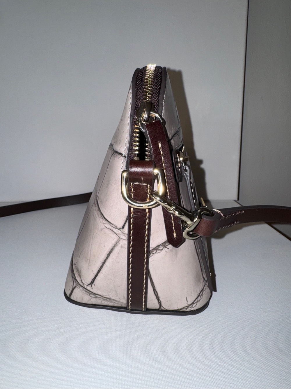 Dooney & Bourke Denison Domed Crossbody Bag Croc Embossed Leather - Picture 3 of 16